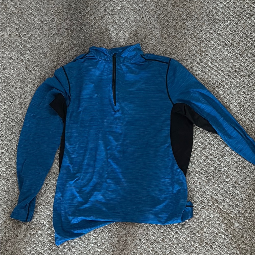 Blue Long Sleeve Tees for Casual Wear